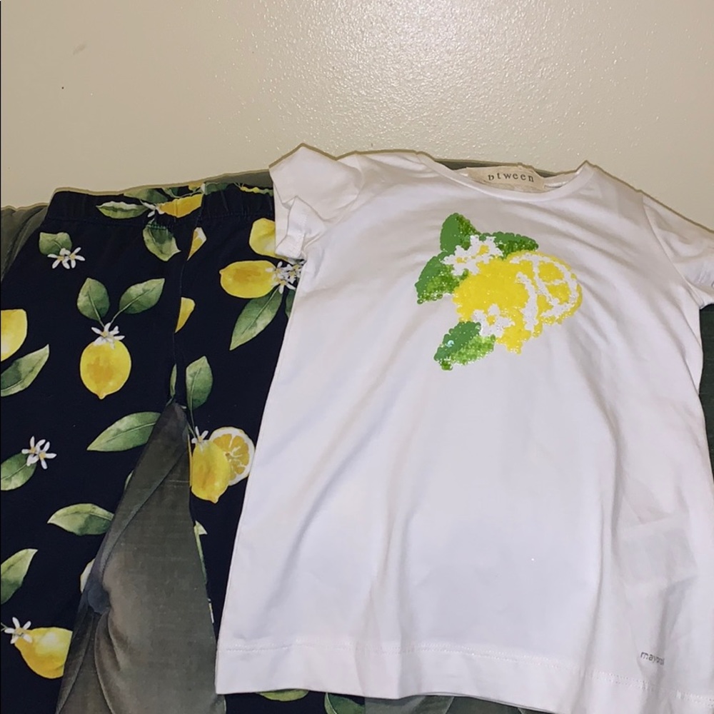 T shirt and leggings